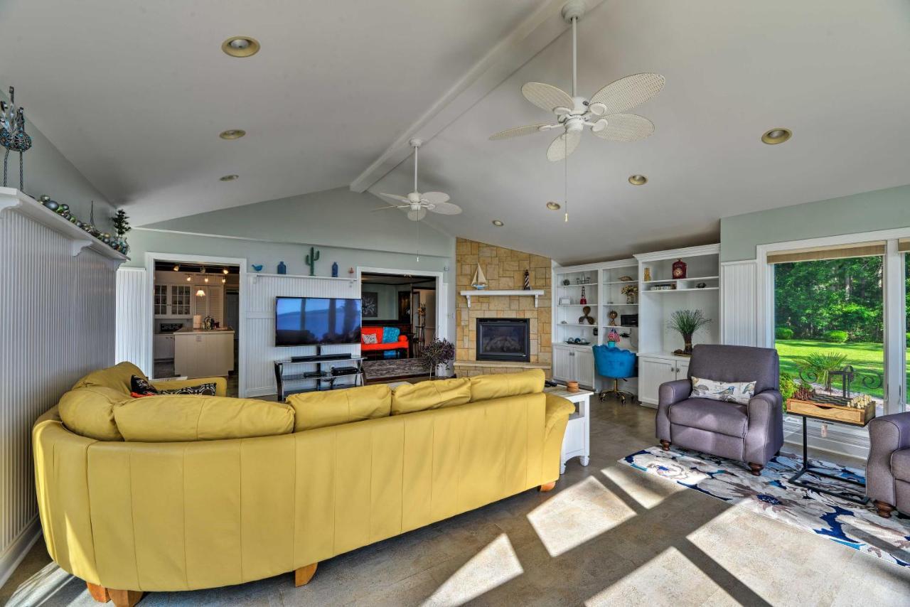 Bayfront Blounts Creek Home Private Beach And Dock! Whichard Beach Kültér fotó